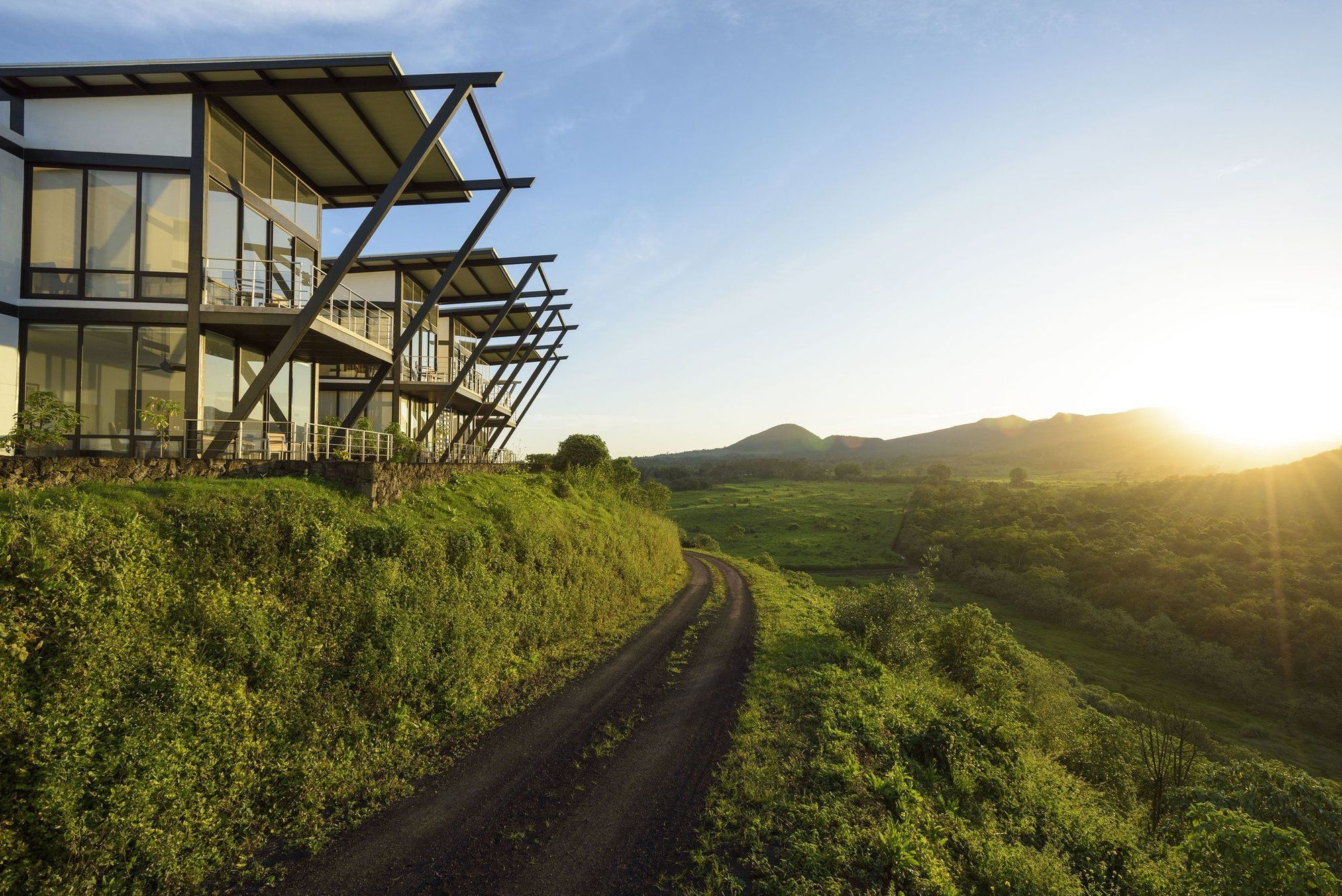 Pikaia Lodge Santa Cruz Island Bagian luar foto